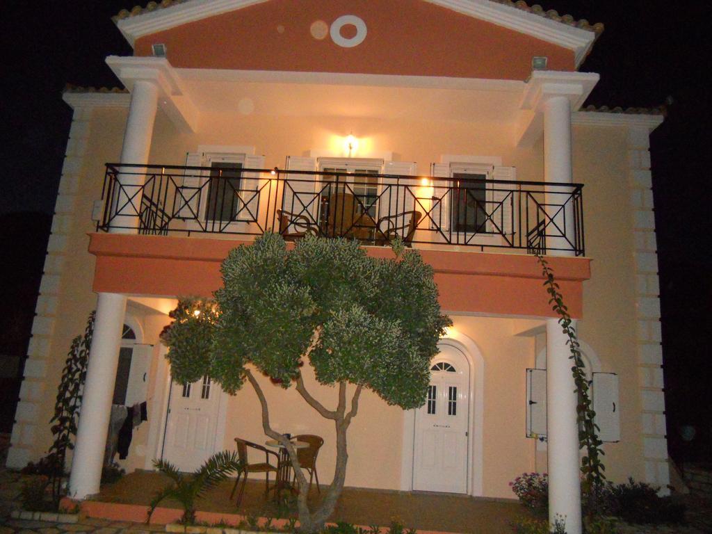 Dallas Studios Sivota  Phòng bức ảnh